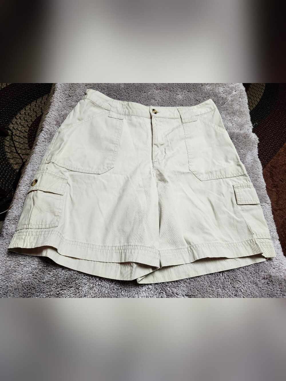 Women’s White Stag Cream Cargo Shorts - Relaxed Utility Style